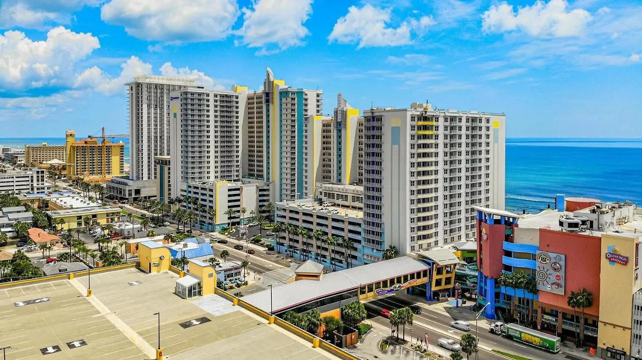 Vacation In Comfort And Luxury - 1 Bedroom Direct Oceanfront - Wyndham Ocean Walk Resort 1607 Daytona Beach